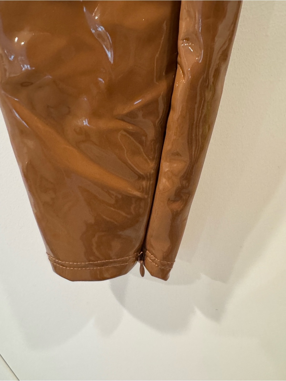House of CB Haridan Brown Patent Leather Vinyl Pants Size US Small - Picture 4 of 7